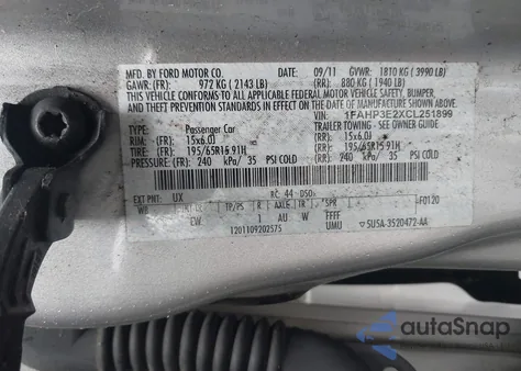 2012 Ford Focus S z USA, uszkodzony, nr VIN 1FAHP3E2XCL251899